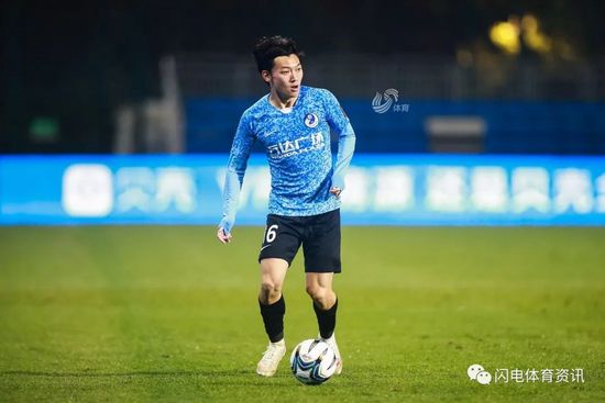 专家推荐　【东方球圣】足球7连红 奉上下午澳超：悉尼FC vs 西部联【红单策略】足球18中15 带来下午澳超：墨尔本城 VS 墨尔本胜利【盘算足红】足球17中13 带来晚间意甲：弗洛西诺尼 VS 尤文图斯今日热点赛事今日下午，悉尼FC vs 西部联，晚间欧洲顶级联赛火热进行，17中13专家东方球圣等人带来赛事解析。